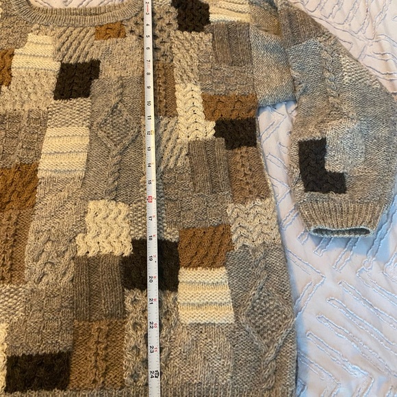 Women’s Patchwork Knit Sweater in Neutral Tones no tags fits size M/L - Picture 3 of 6